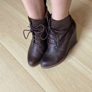 Biala brown ankle booties - wedge heel